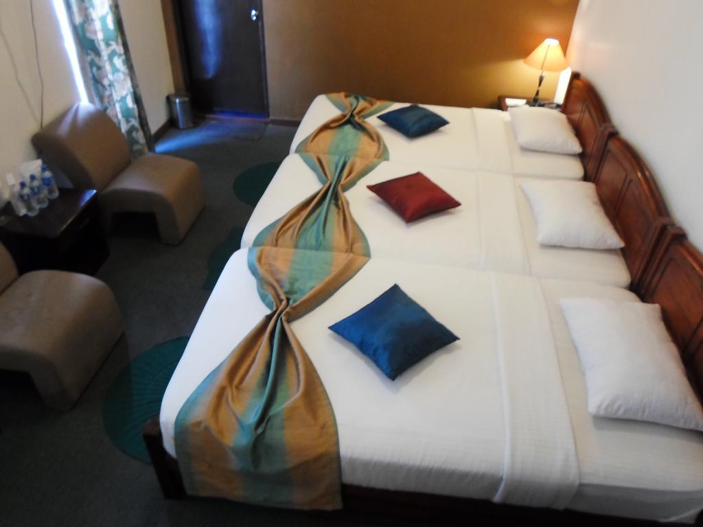 Binota Hotel Nuwara Eliya Room photo