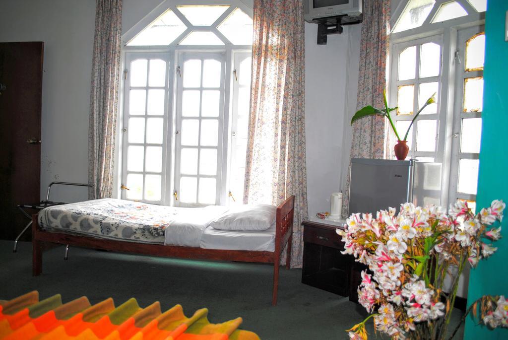 Binota Hotel Nuwara Eliya Exterior photo